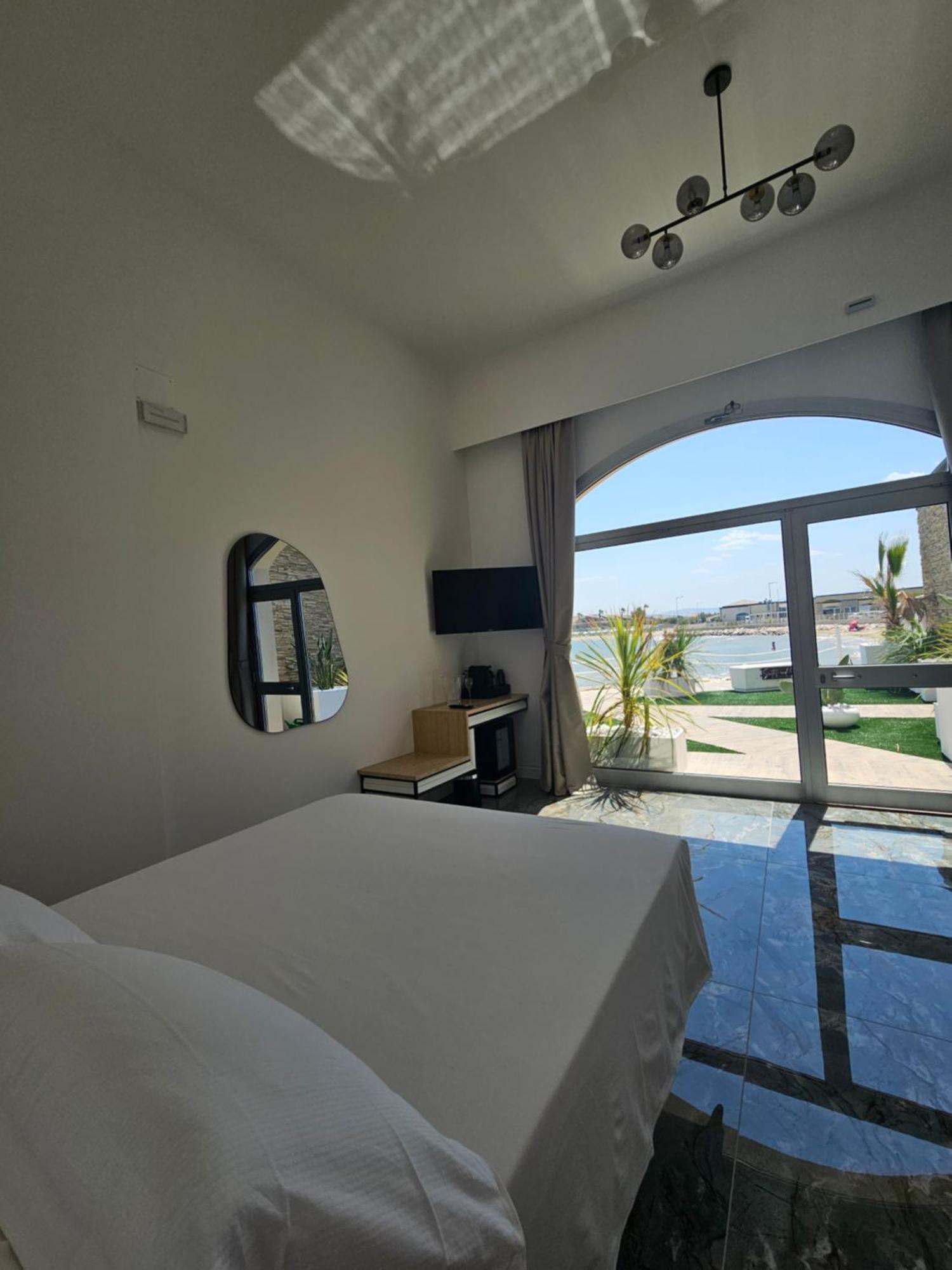 Dada Suites And Sea San Salvo Exterior foto